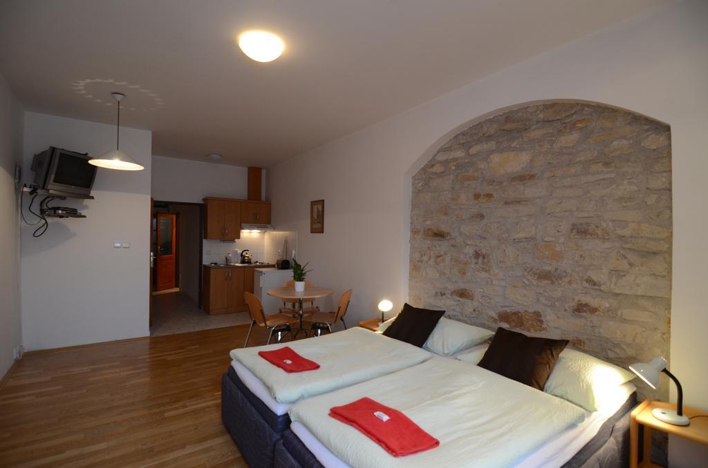 Apartments Karlin Praga Habitación foto