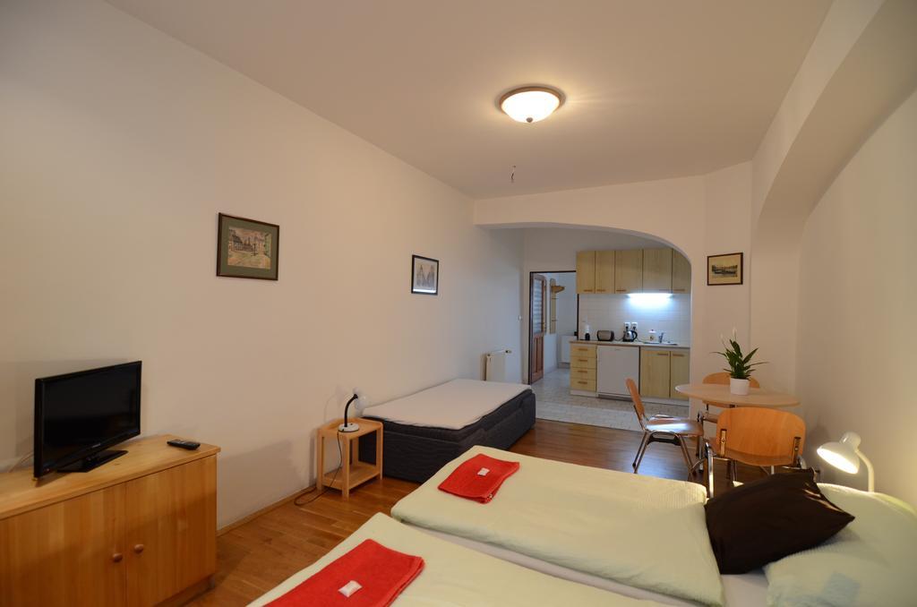 Apartments Karlin Praga Habitación foto