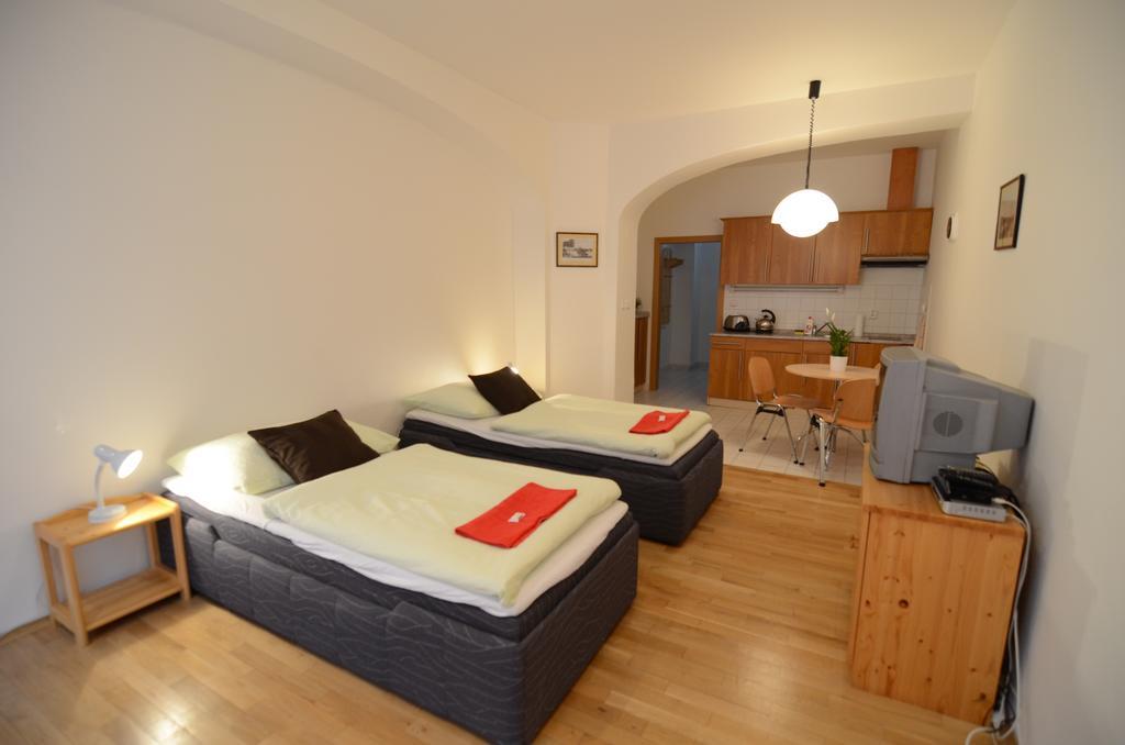 Apartments Karlin Praga Habitación foto