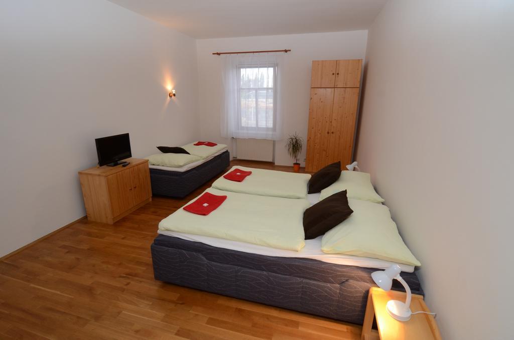 Apartments Karlin Praga Habitación foto